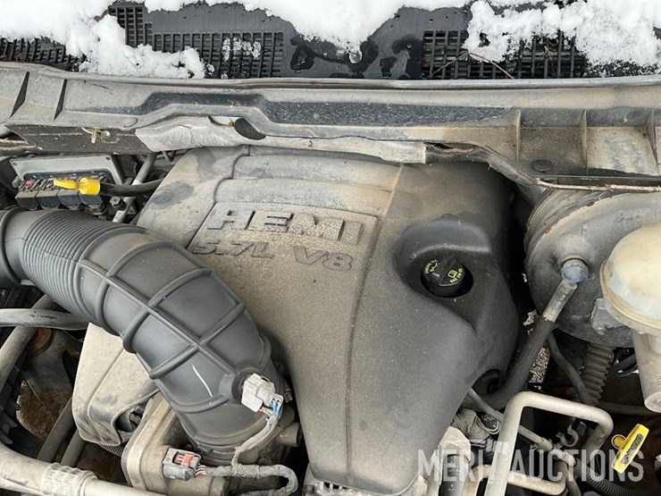 2011-dodge-2500-image-30