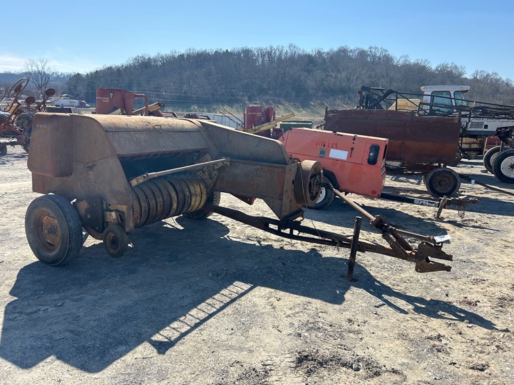 new-holland-280-image-3