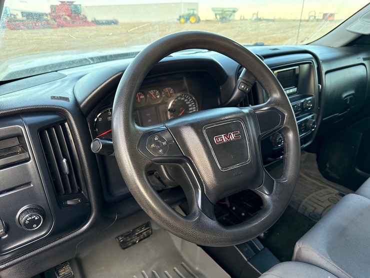 2014-gmc-sierra-1500-image-25