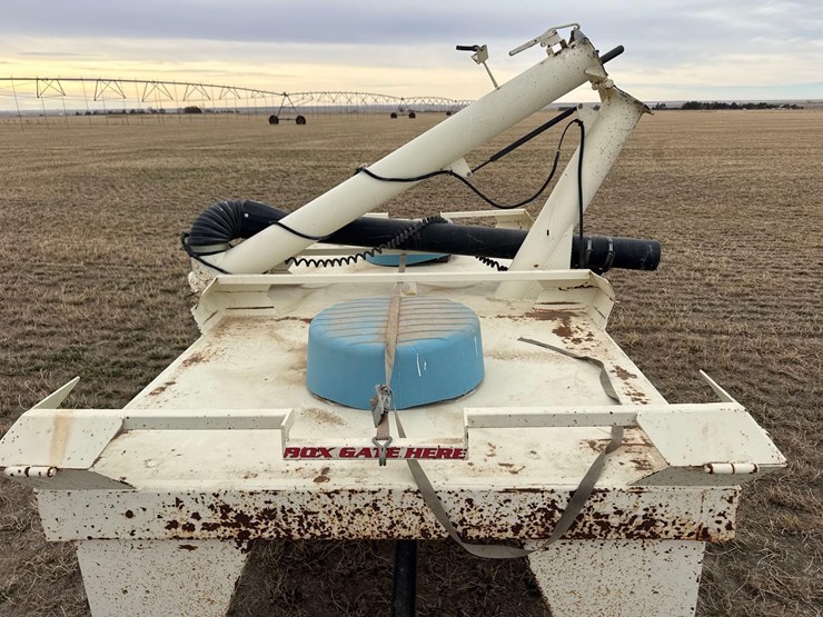 friesen-seed-tender-image-14