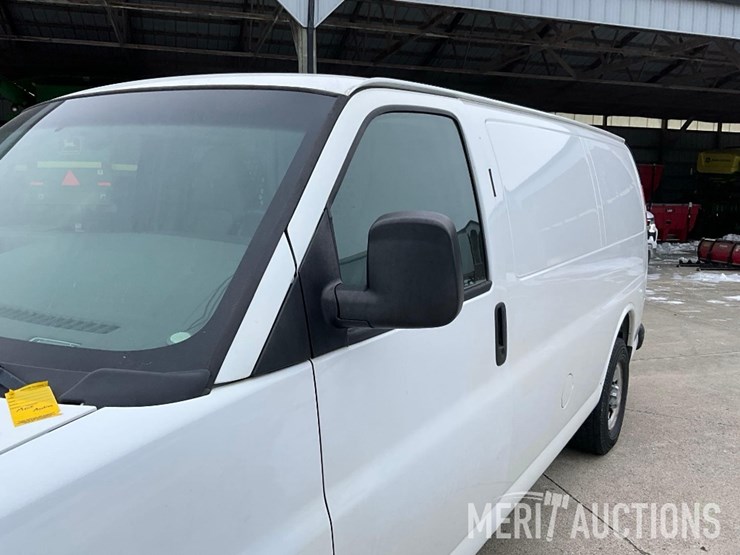 2014-chevrolet-2500-image-10