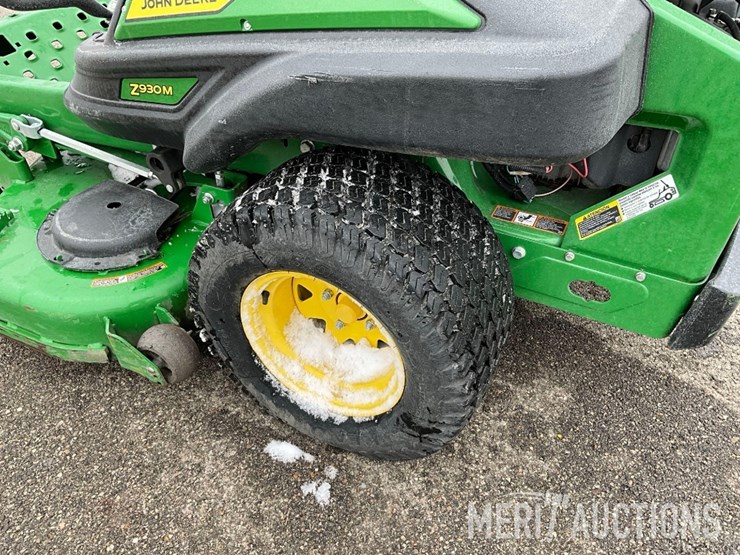 2023-john-deere-z930m-image-12