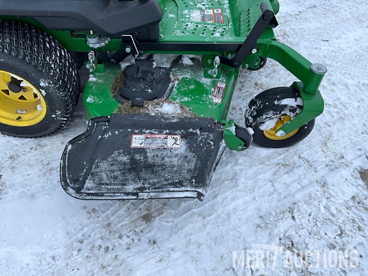 2022-john-deere-z720e-image-16