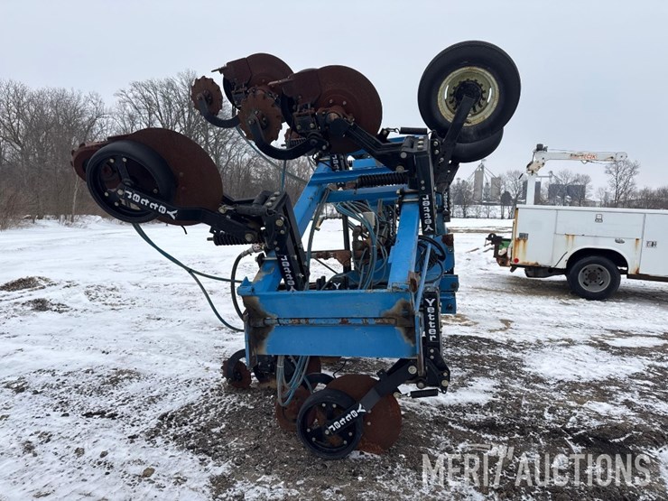 2010-dmi-3200-image-7