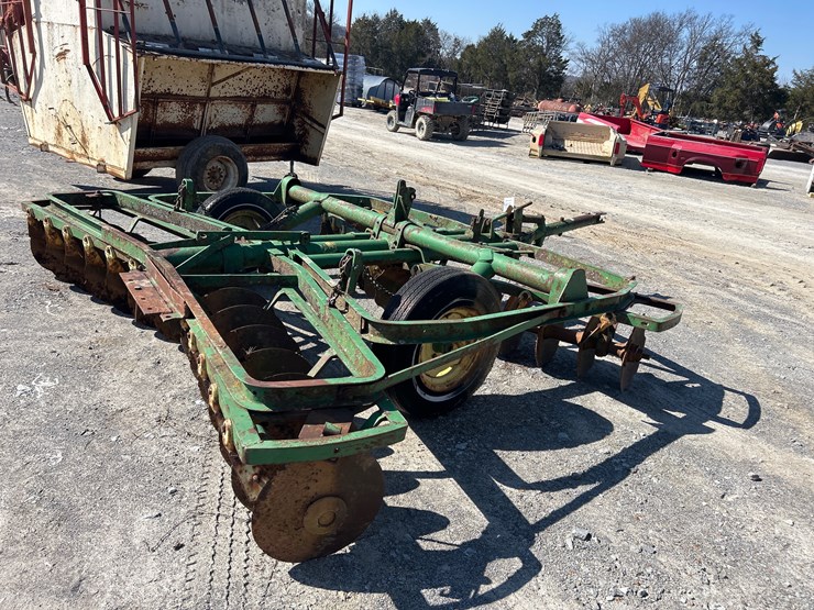 john-deere-10-image-4