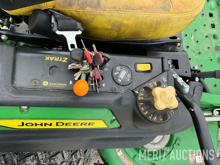 2023-john-deere-z930m-image-24
