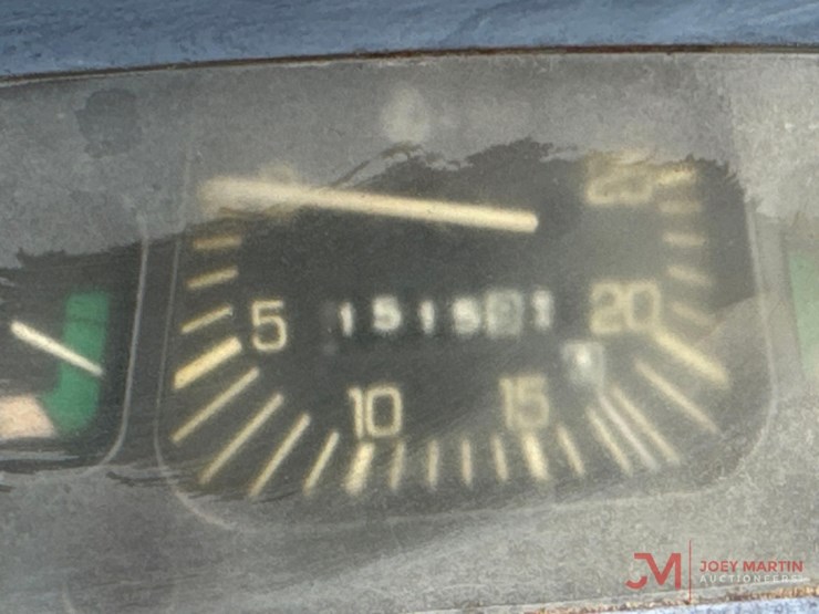 new-holland-3930-image-19