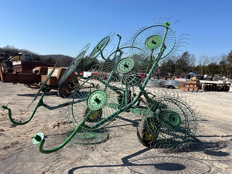 john-deere-702-image-4