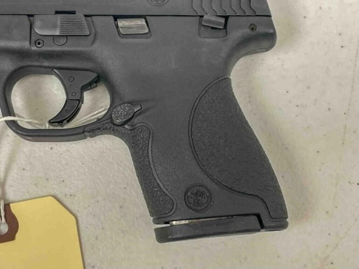 smith-&-wesson-pistol-image-10