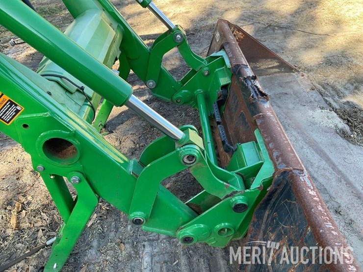 2022-john-deere-520m-image-9