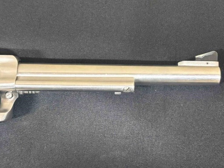 ruger---super-blackhawk-.44-mag-revolver-image-7
