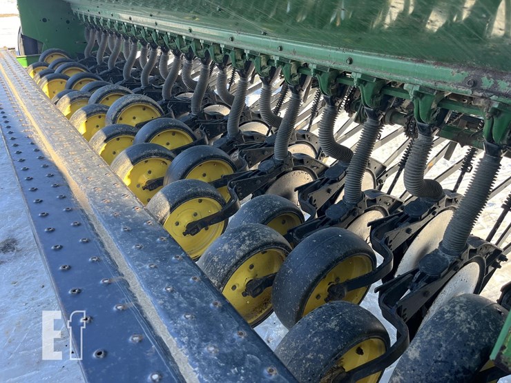 1989-john-deere-8300-image-11