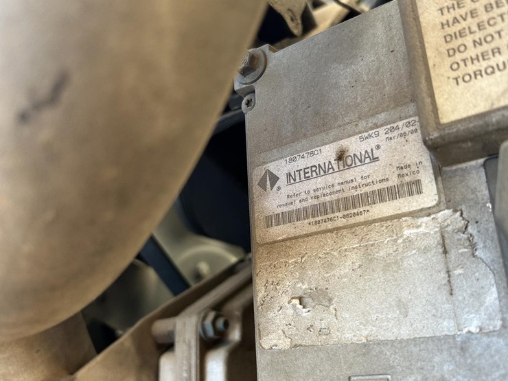 2001-international-4700-image-41