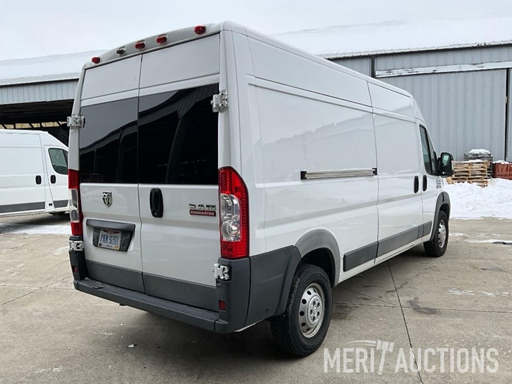 2017-ram-promaster-2500-image-5