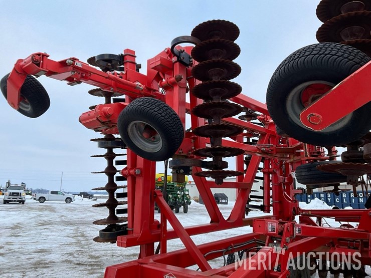 2013-kuhn-krause-80-40-vertical-tillage-tool-image-14