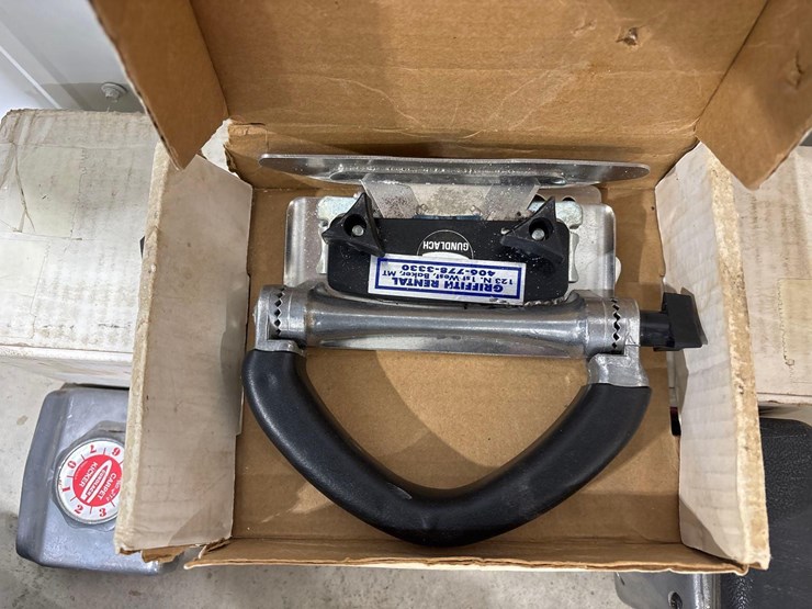 flooring-tools-image-2