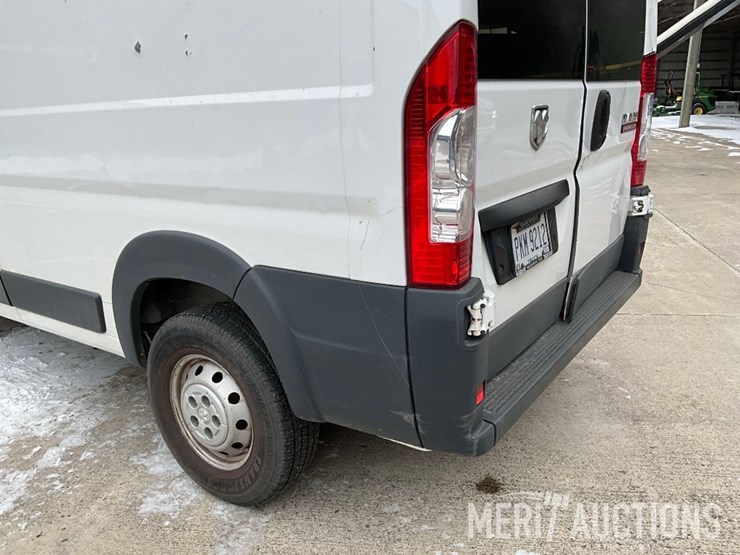 2017-ram-promaster-2500-image-13