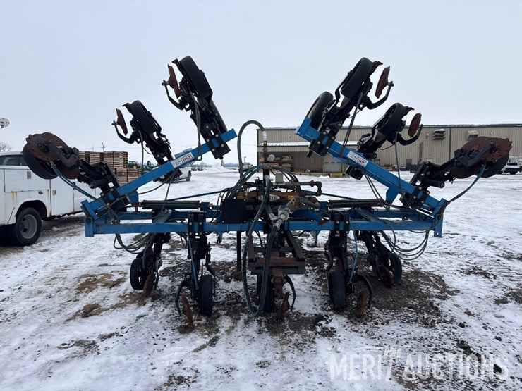 2010-dmi-3200-image-4