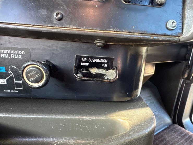 1998-international-9100-image-32