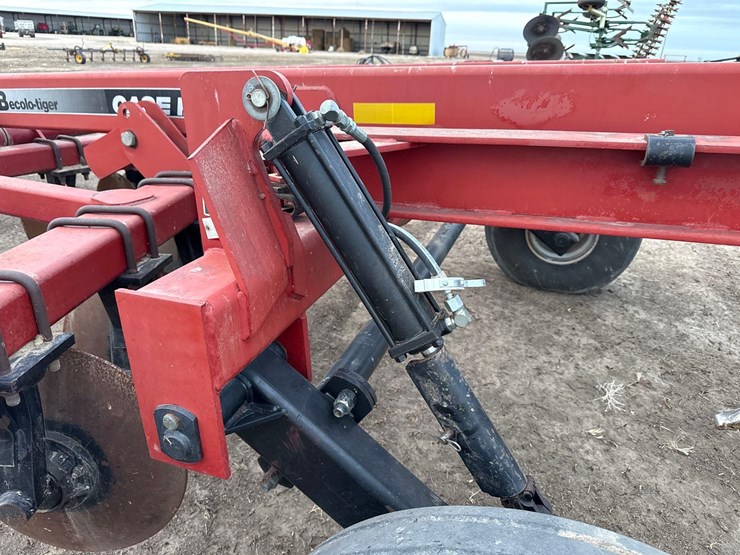 case-ih-ecolo-tiger-530b-image-21