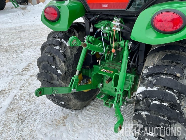 2021-john-deere-3046r-image-20