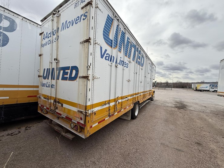 2000-international-4700-image-8