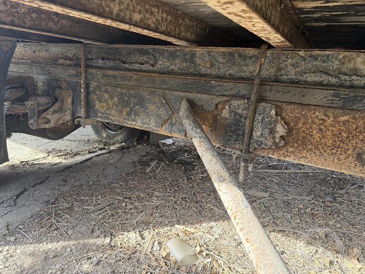 2000-isuzu-npr-image-29