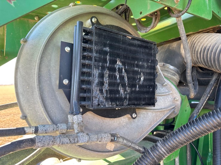 2014-john-deere-1770nt-image-75