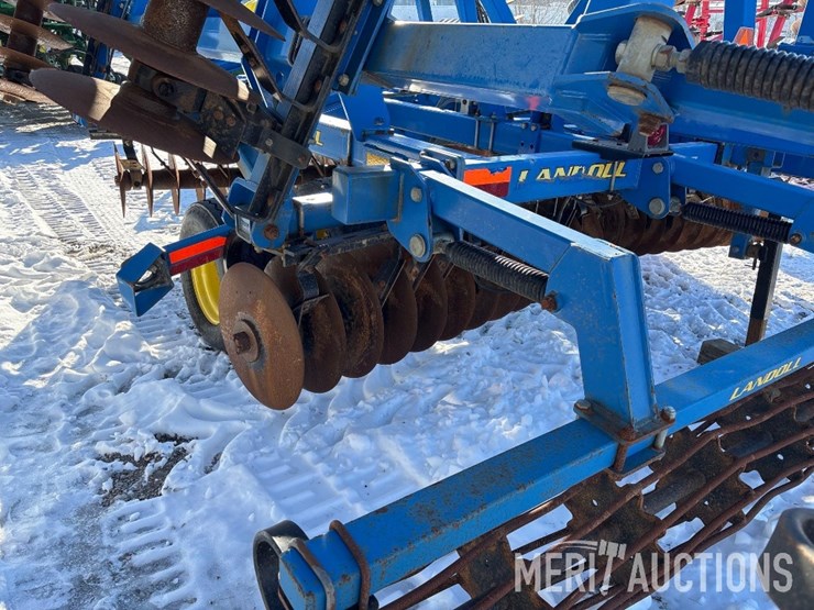 2012-landoll-4731-33-vertical-tillage-tool-image-21