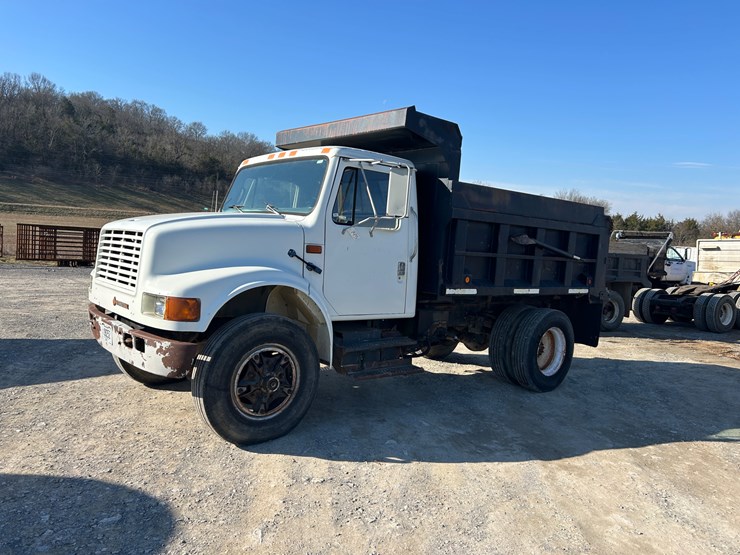 1992-international-4700-image-3