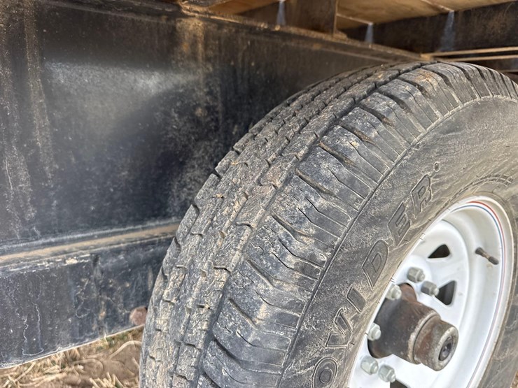 2012-pj-flatbed-image-21