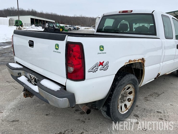 2006-chevrolet-silverado-1500-image-21