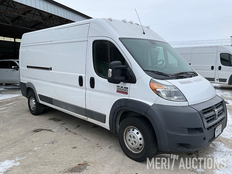 2017-ram-promaster-2500-image-7