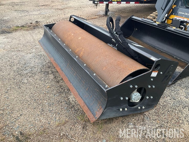 2024-blue-diamond-skid-steer-vibratory-roller-image-1