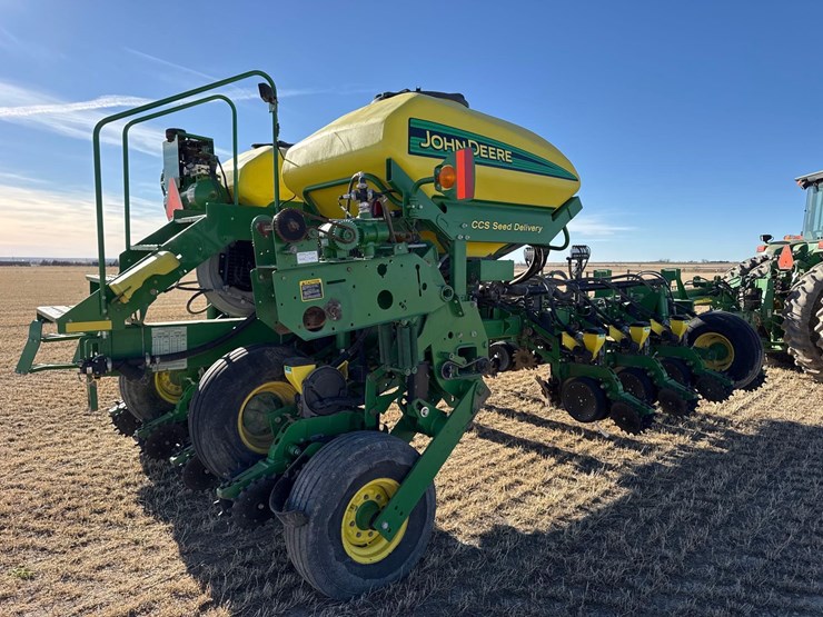 2014-john-deere-1770nt-image-5