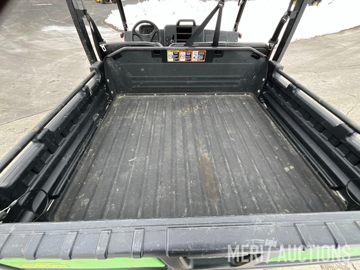 2024-john-deere-gator-image-20