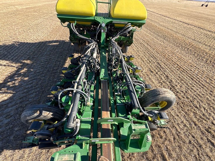 2014-john-deere-1770nt-image-77