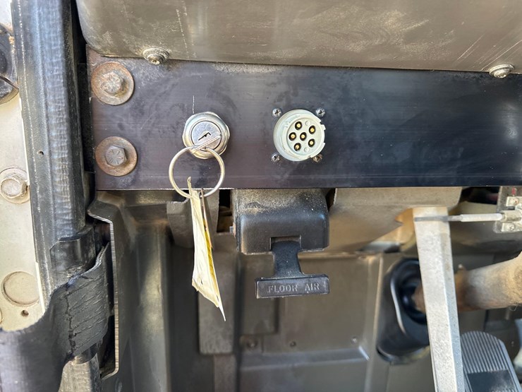 1998-international-9100-image-17