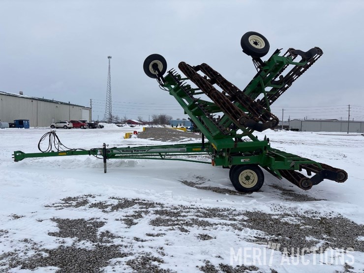 2010-unverferth-1225-image-2