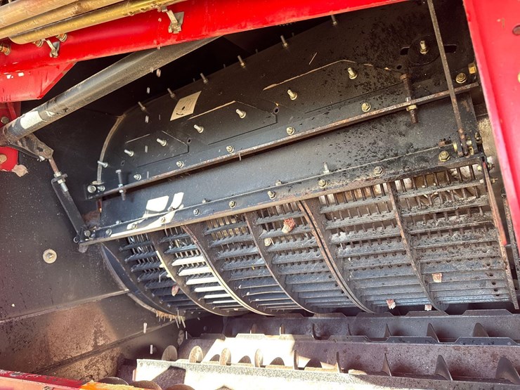 2009-case-ih-2577-image-68