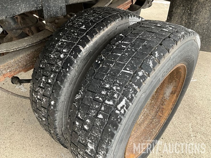 2016-dodge-5500-box-truck-image-29