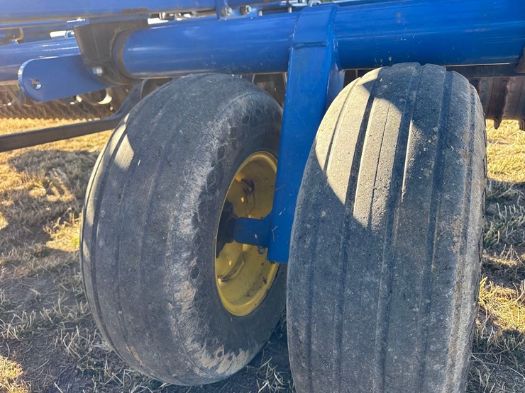 landoll-3230-cultimulcher-image-35