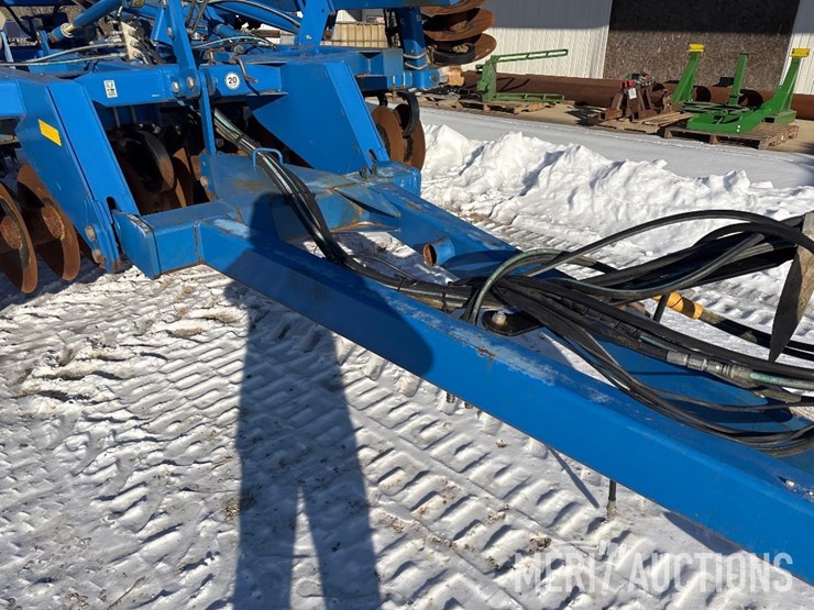 2012-landoll-4731-33-vertical-tillage-tool-image-13