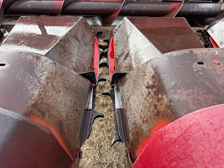 case-ih-1083-image-23