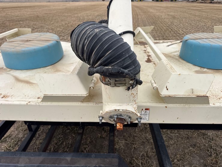 friesen-seed-tender-image-33