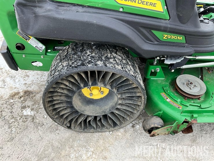 2023-john-deere-z930m-image-21