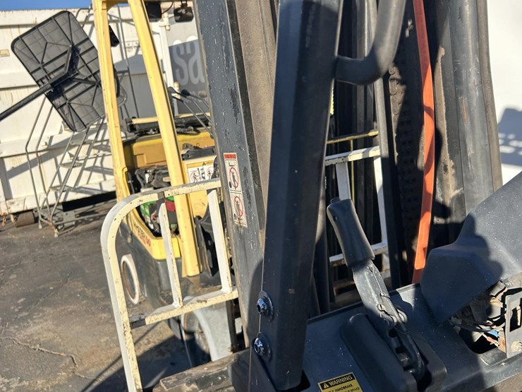 1999-yale-gc100mgn-image-14