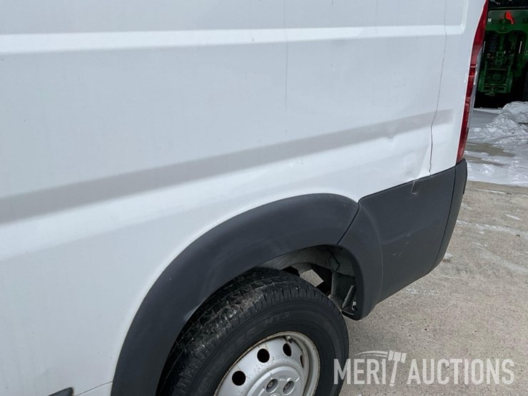 2017-ram-promaster-2500-image-13