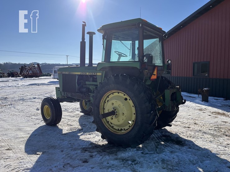 john-deere-4440-image-3