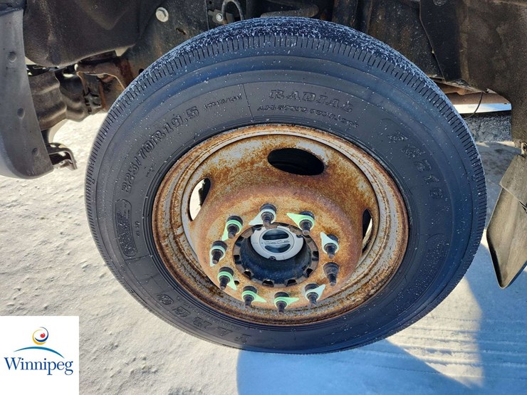 2016-ford-f550-image-23